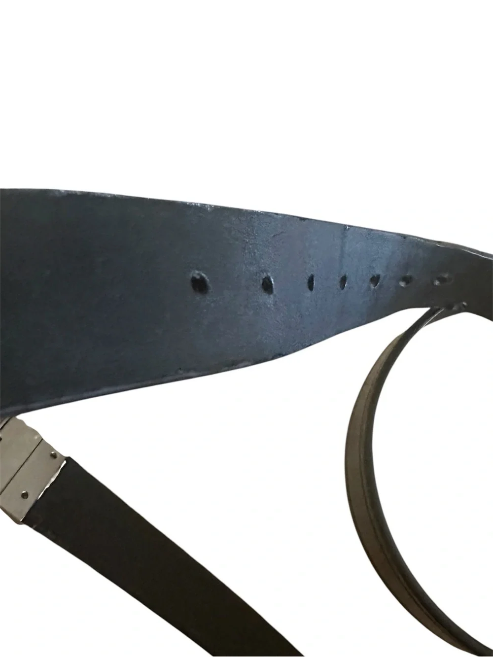 Guess material imitation
